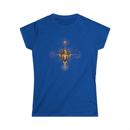 Lions Gate -  Goldener Löwe mit heiliger Geometrie & Sternen - Figurbetontes Frauen T-Shirt - Divine DeSein